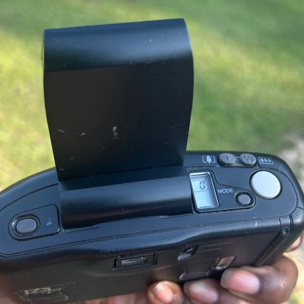 Kodak Cameo Zoom Plus vintage 90s Camera 35mm Black Panoramic Flash tested